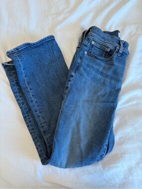 Madewell Mid-Rise Kick Out Jeans
